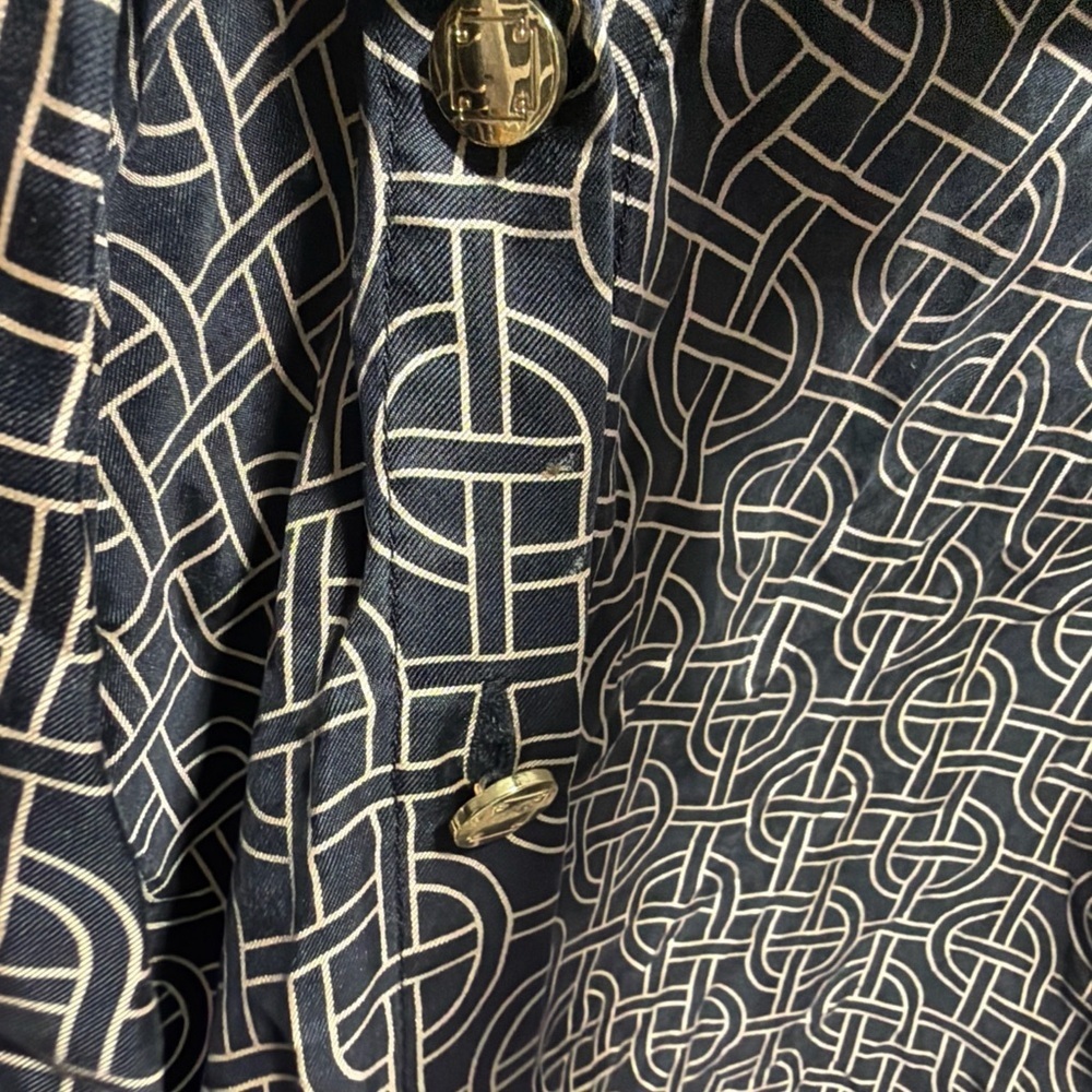 Elizabeth McKay 100% silk Geo print popover blouse, Black And Tan * Size 12* O-8 - Picture 9 of 9